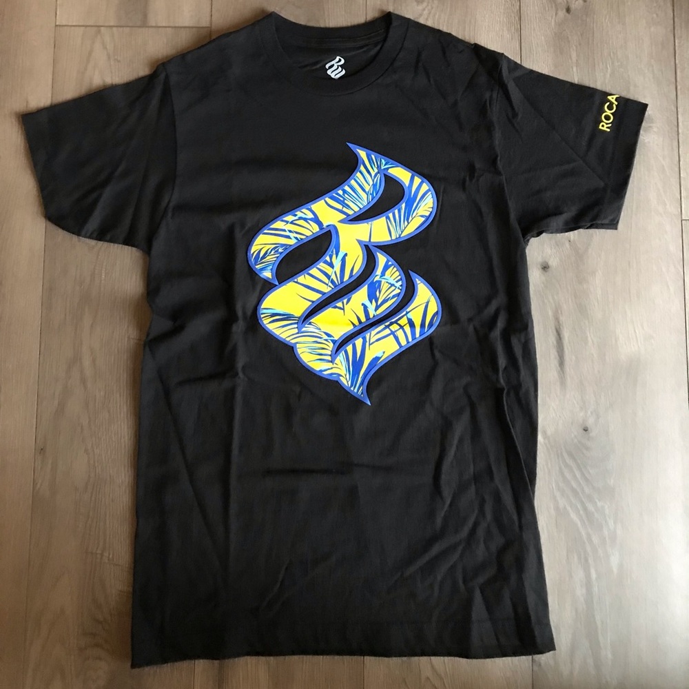 Graphic tee